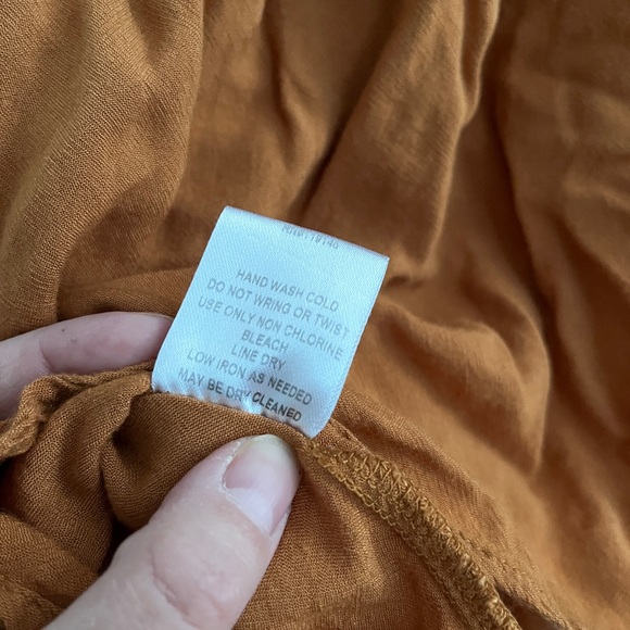 JODIFL Rust-Brown Embroidered V-Neck Top - Picture 5 of 7